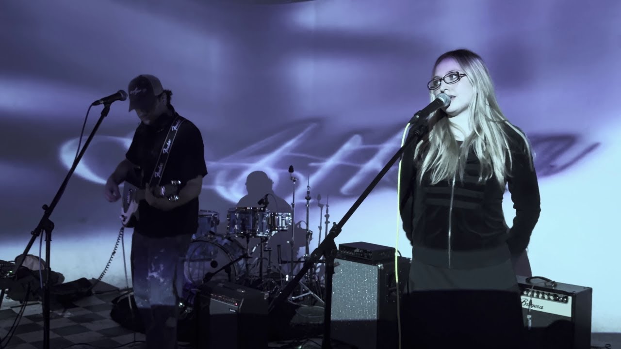 After - Band live on tour